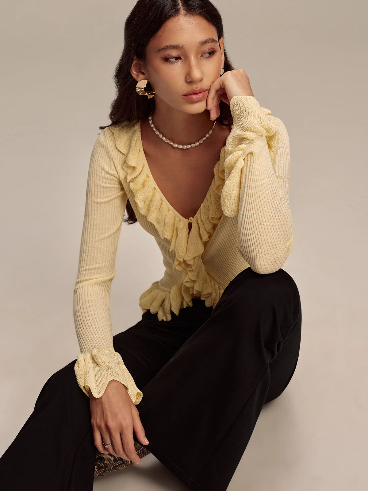 Ruffled V-Neck Knit Cardigan - Wholesalesil