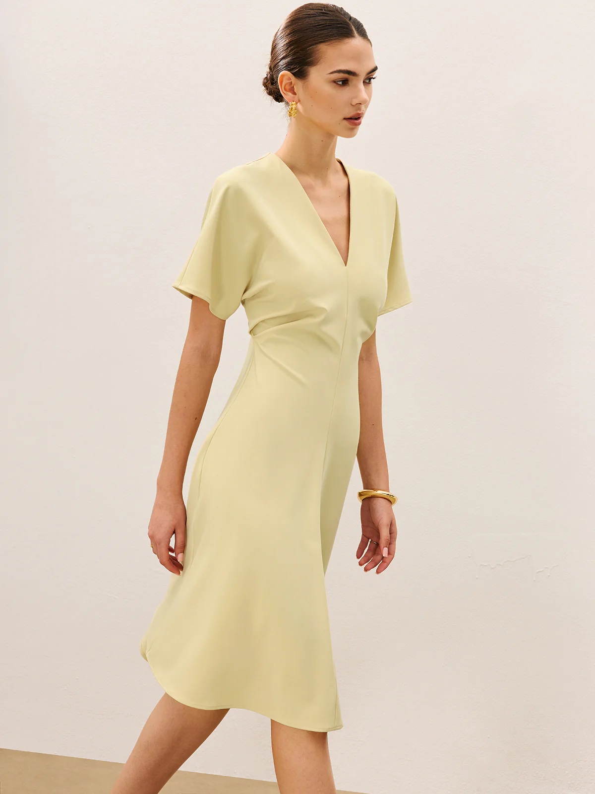 V-Neck Short Sleeve Midi Dress - Wholesalesil