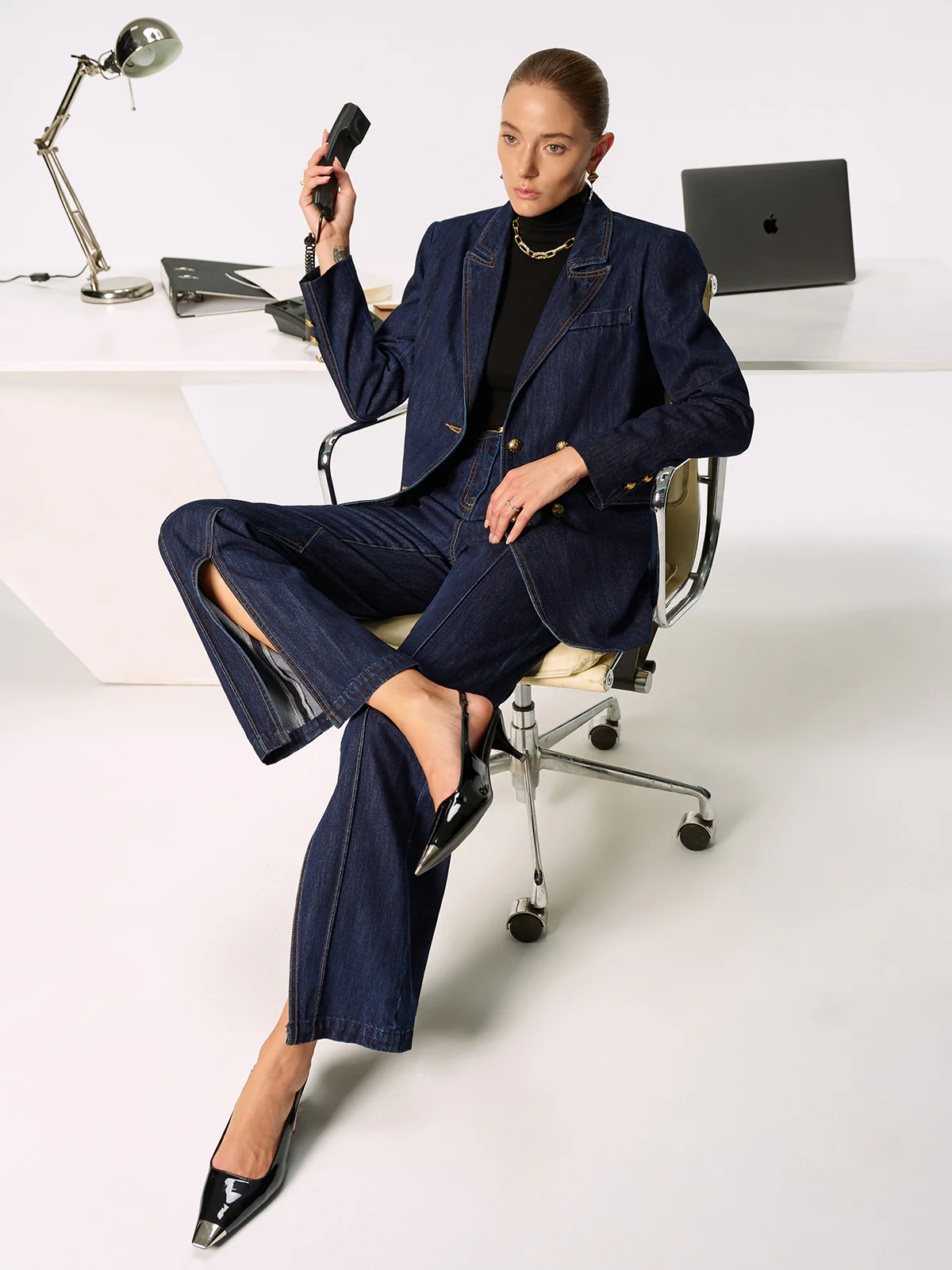 Mid-Waist Slit Denim Jeans - Wholesalesil